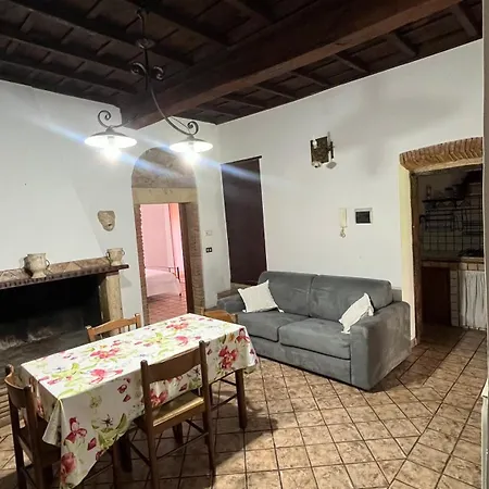 Mena Appartamento Διαμέρισμα Poggio Moiano